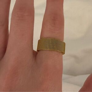 Ellie Vail mesh ring